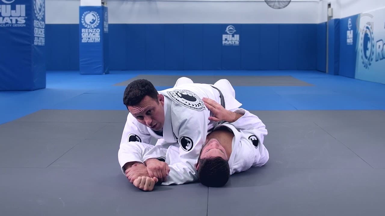 Renzo Gracie Ensina o Ataque Perfeito da Americana na Montada