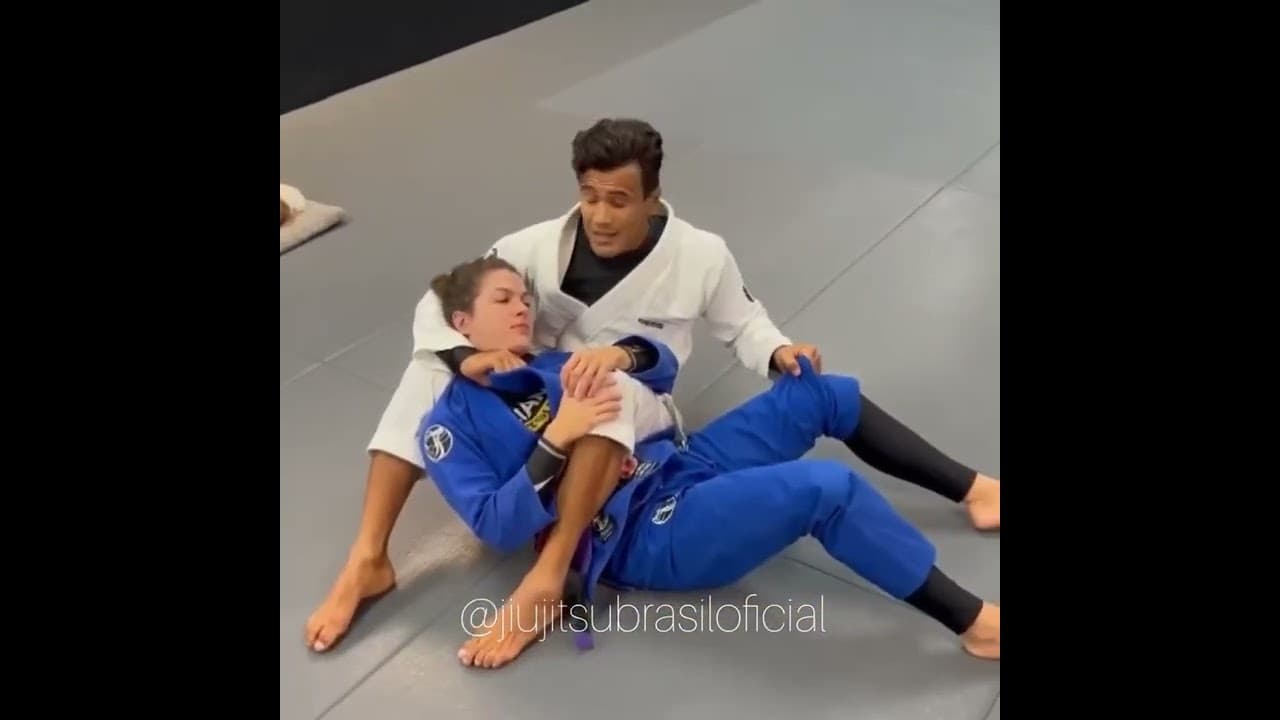 Estrangulamento Arco e Flecha com Charles Cobrinha